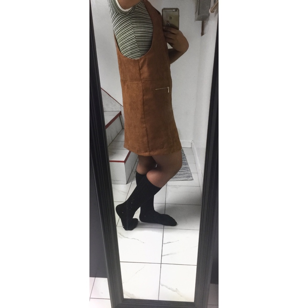 SOLD - Picture 5 of 8